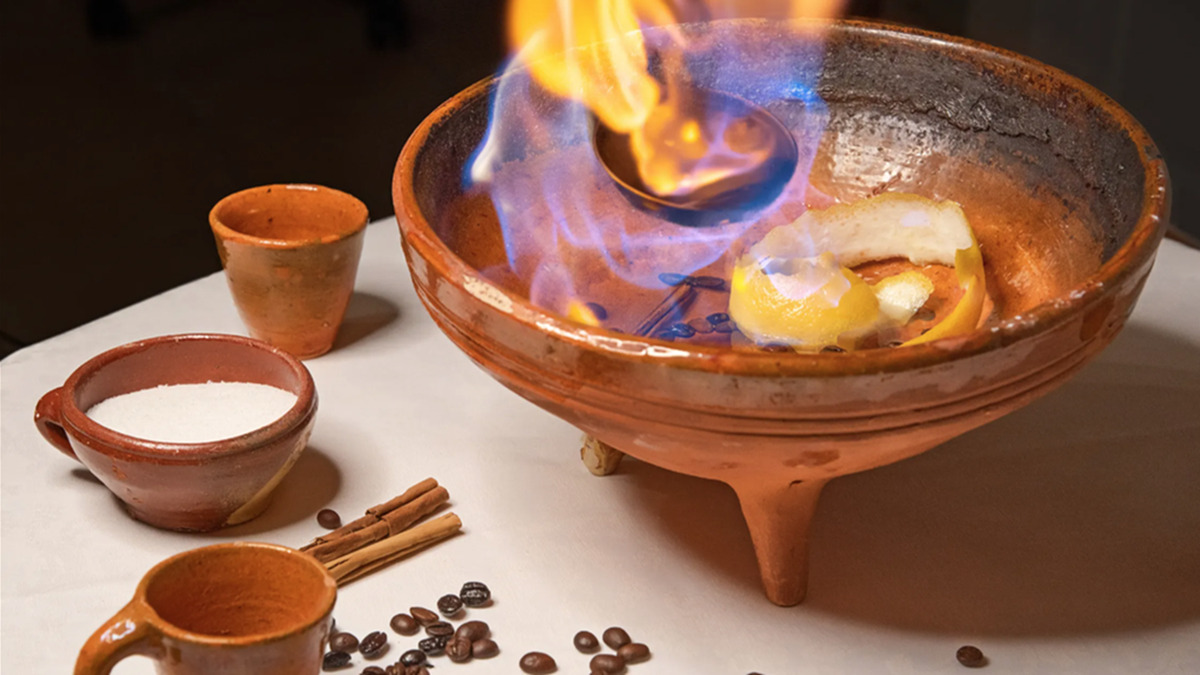 Un pack para hacer una queimada gallega tradicional