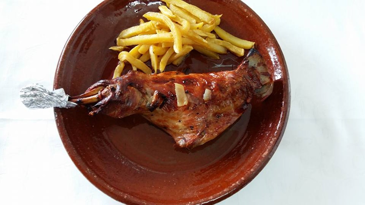 La pata de cabrito del Restaurante Sanjuaniego