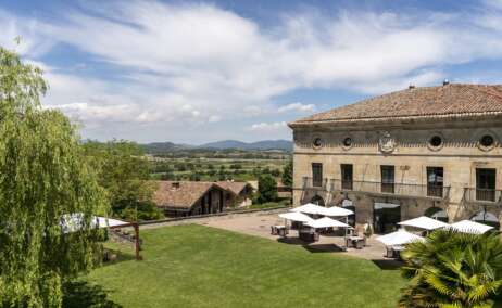 La zona exterior del Parador de Argómaniz