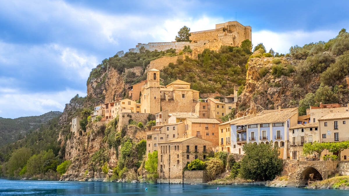 El pueblo de Miravet en Tarragona