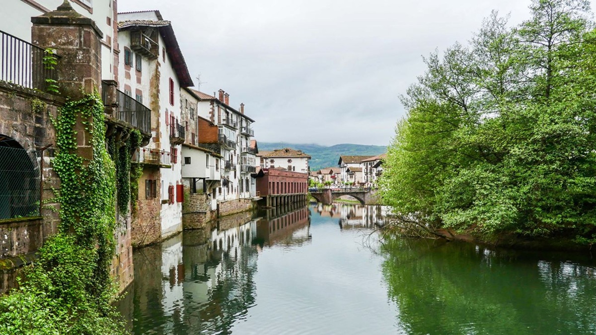 El pueblo de Elizondo en Navarra