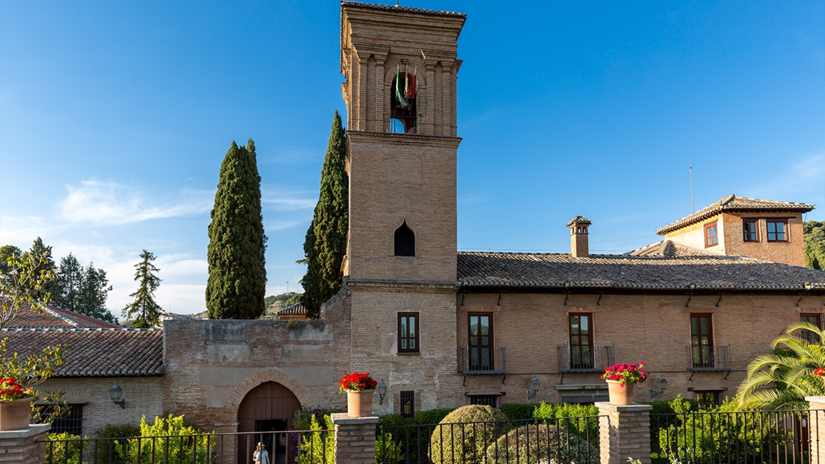 El exterior del Parador de Granada