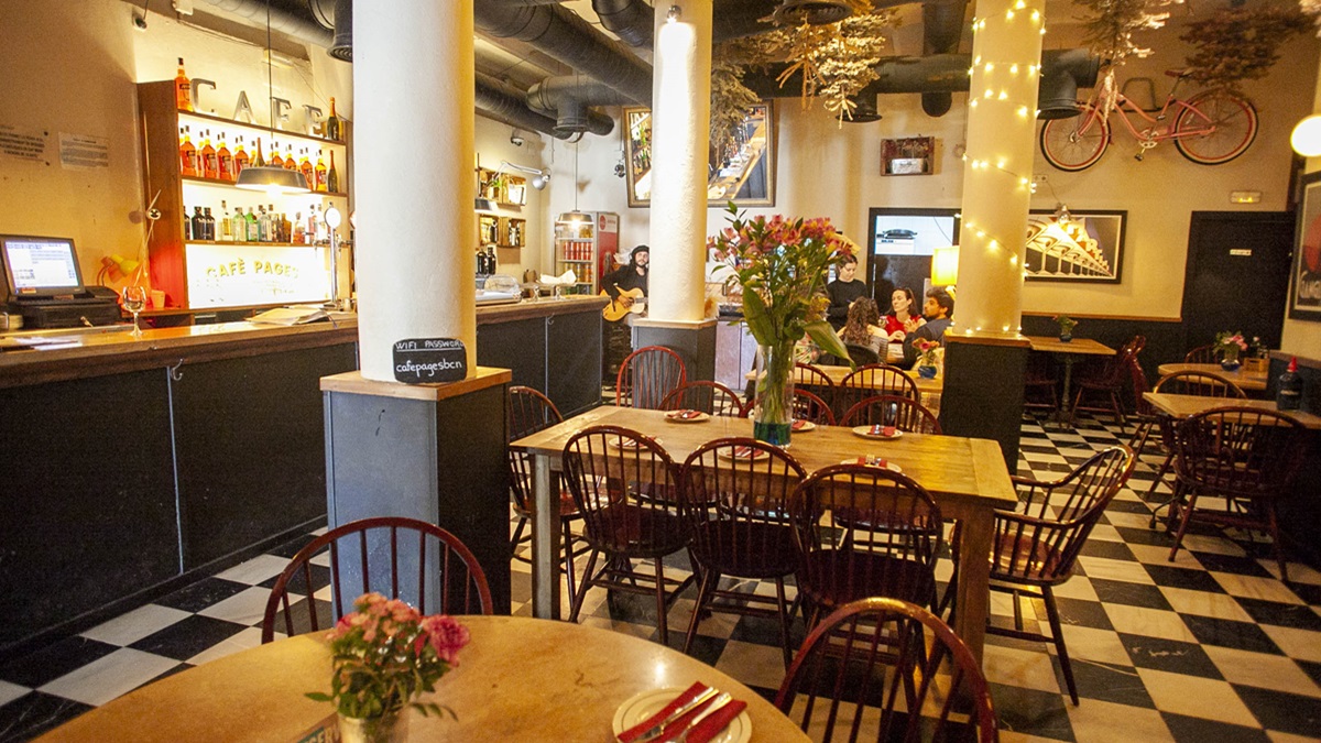 El local de Gràcia mantiene una estética retro