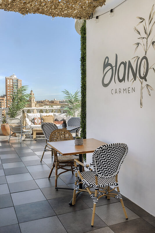 Terraza Blanq El Carme en Valencia.