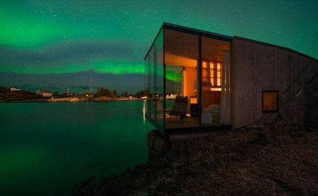 Este alojamiento permite dormir admirando las auroras boreales| TheManshausen Cabins 