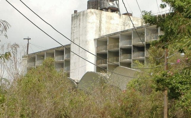 1280px Abandoned Intercontinental Hotel, Ponce