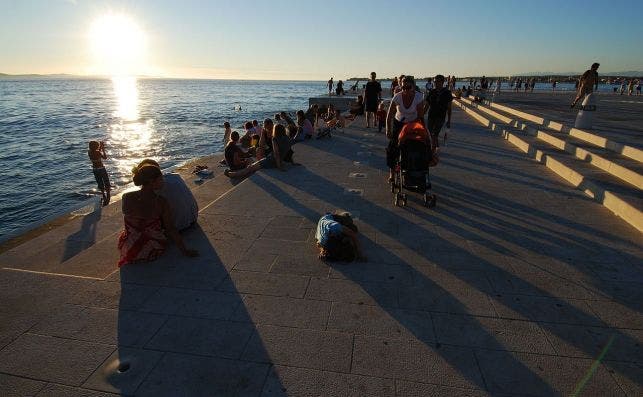 1280px Sunset in Zadar (Sea organ)