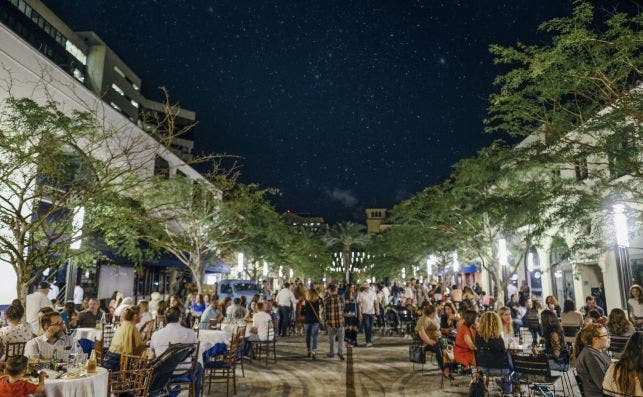 Giralda Plaza. Foto Coral Gables