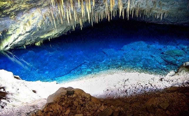 Gruta da Lagoa Azul