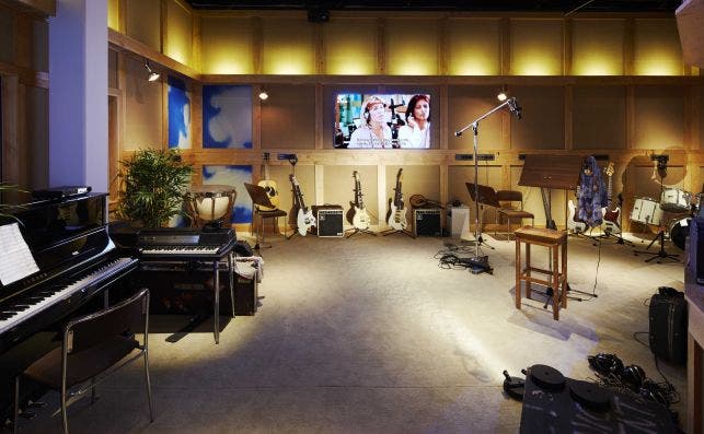 Un estudio con parte de la historia de ABBA. Foto: Museo de ABBA.