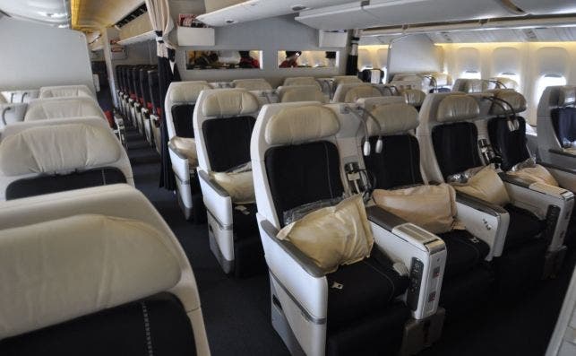 Air France aviation Premium economy class(B777 300ER)