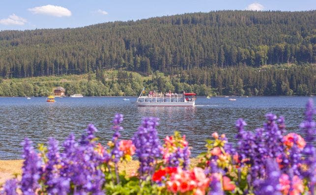 Alrededor del lago Titisee se pueden realizar muchas actividades. Foto Turismo de Alemania.