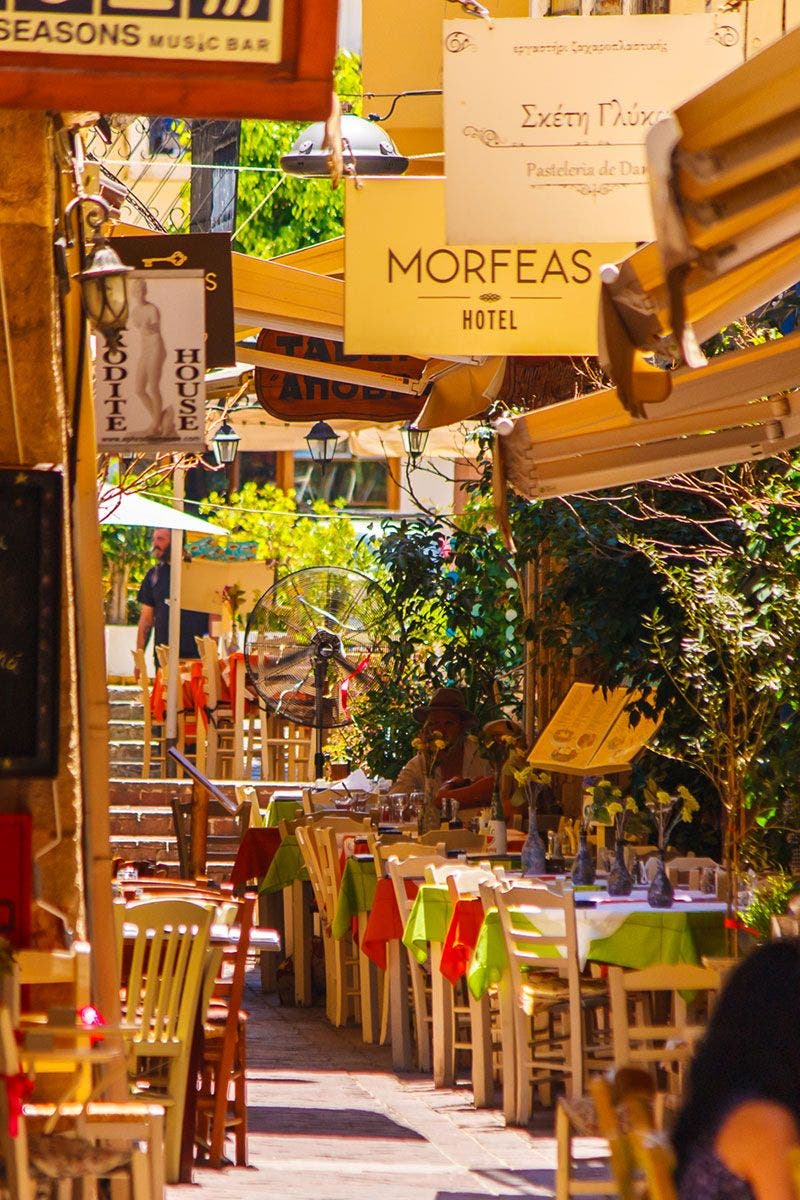 Animado barrio de Evraiki, Chania. Foto Diego Herranz.