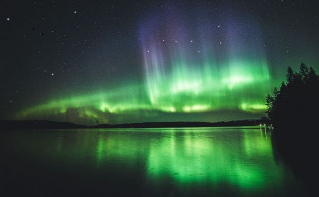 Aurora en Finlandia. Foto Niilo Isotalo Unsplash