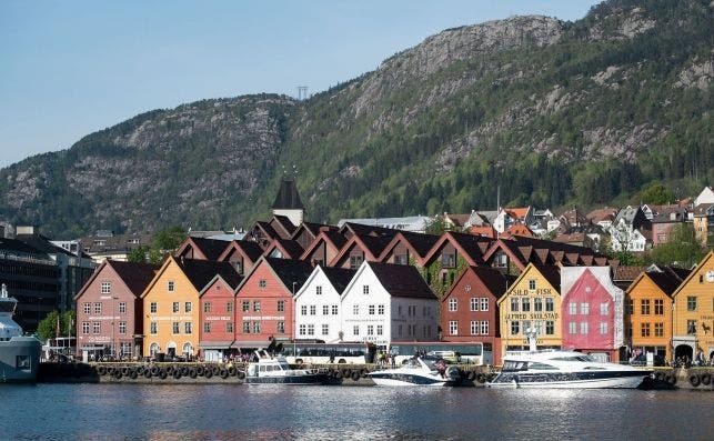 Bergen vista desde Bryggen. Foto JosÃ© MarÃ­a de Pablo.