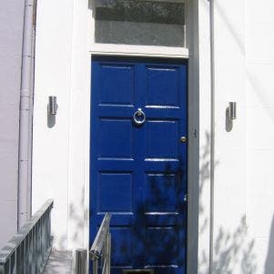 Blue door nottinghill