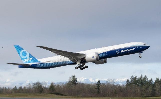 Tras dos cancelaciones el B777X despegÃ³ en la maÃ±ana del sÃ¡bado. Foto: Boeing