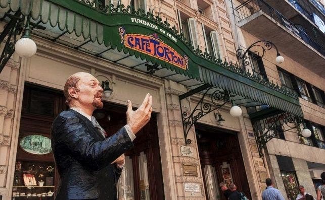 Cafe Tortoni. Foto Turismo Buenos Aires.