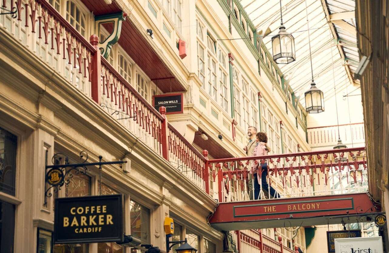 Cardiff tambiÃ©n es conocida como la ciudad de las arcadas. Foto VisitBritain.