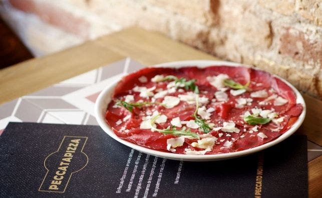 Carpaccio de bÃºfalo. Pecatta Pizza.