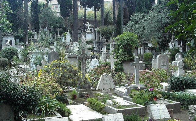 MÃ¡s de 4.000 tumbas se encuentra en el cementerio protestante de Roma. Foto: Wikipedia.
