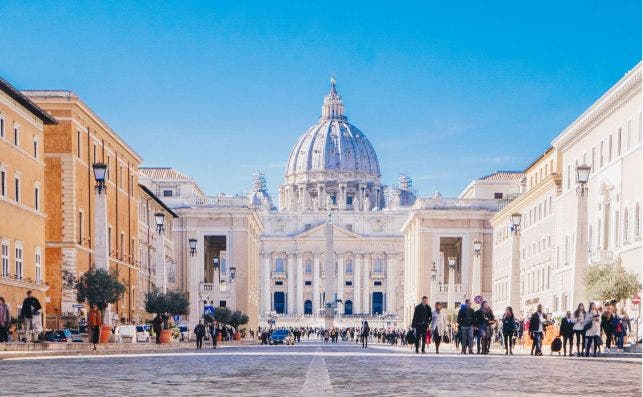 Ciudad del Vaticano Foto Calin Stan Unsplash