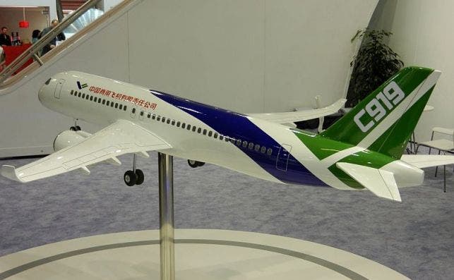 Maqueta del Comac C 919 en una exposiciÃ³n aeronÃ¡utica. Foto: Wikipedia.