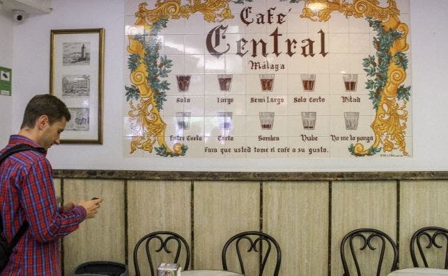 CÃ³mo se pide el cafÃ© en MÃ¡laga segÃºn el Cafe Central. Foto de Bo SaldaÃ±a.