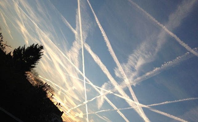 Crisscrossing Contrails