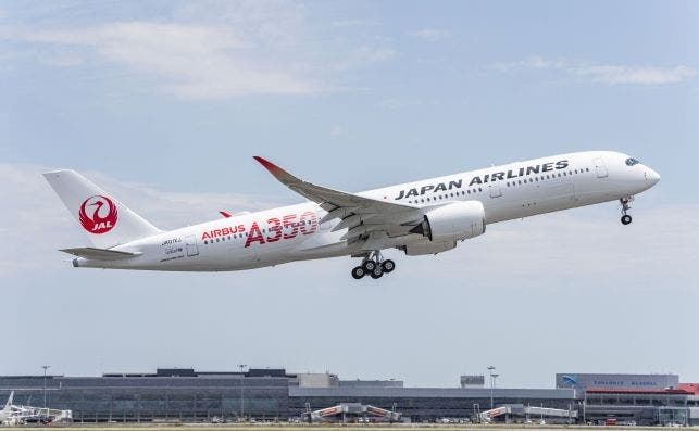 Delivery of Japan Airlinesâ€™ first A350 XWB