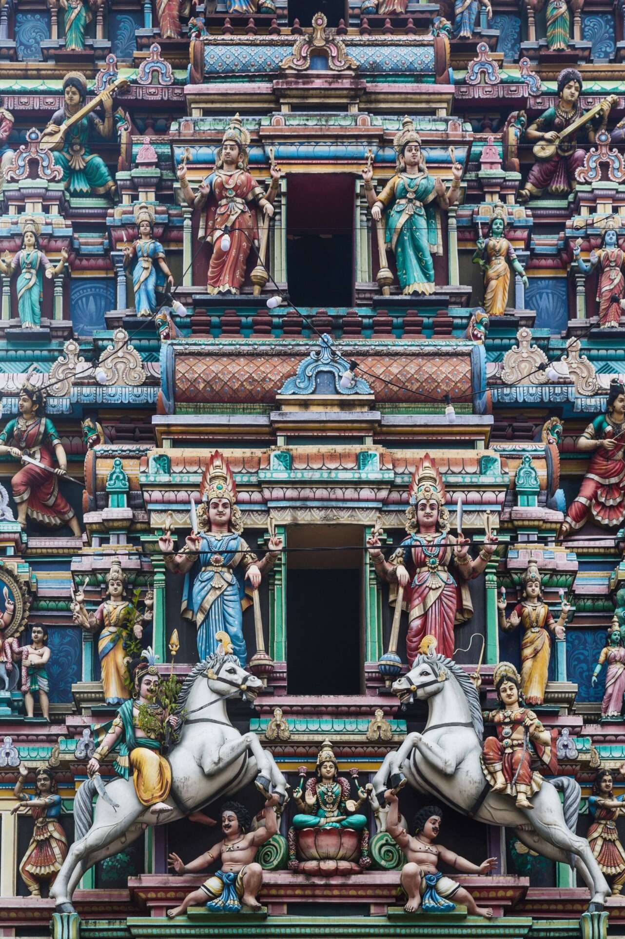 Detalles del templo de Sri Mahamariaman. Foto: Wikimedia.