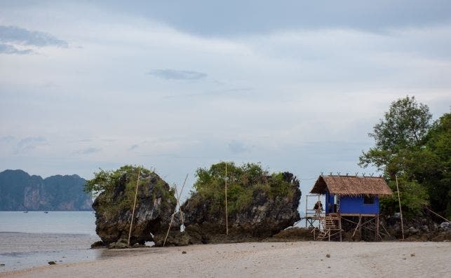 Did You Leave Your Island, en Nopparat Thara Beach, I Bienal de Tailandia.