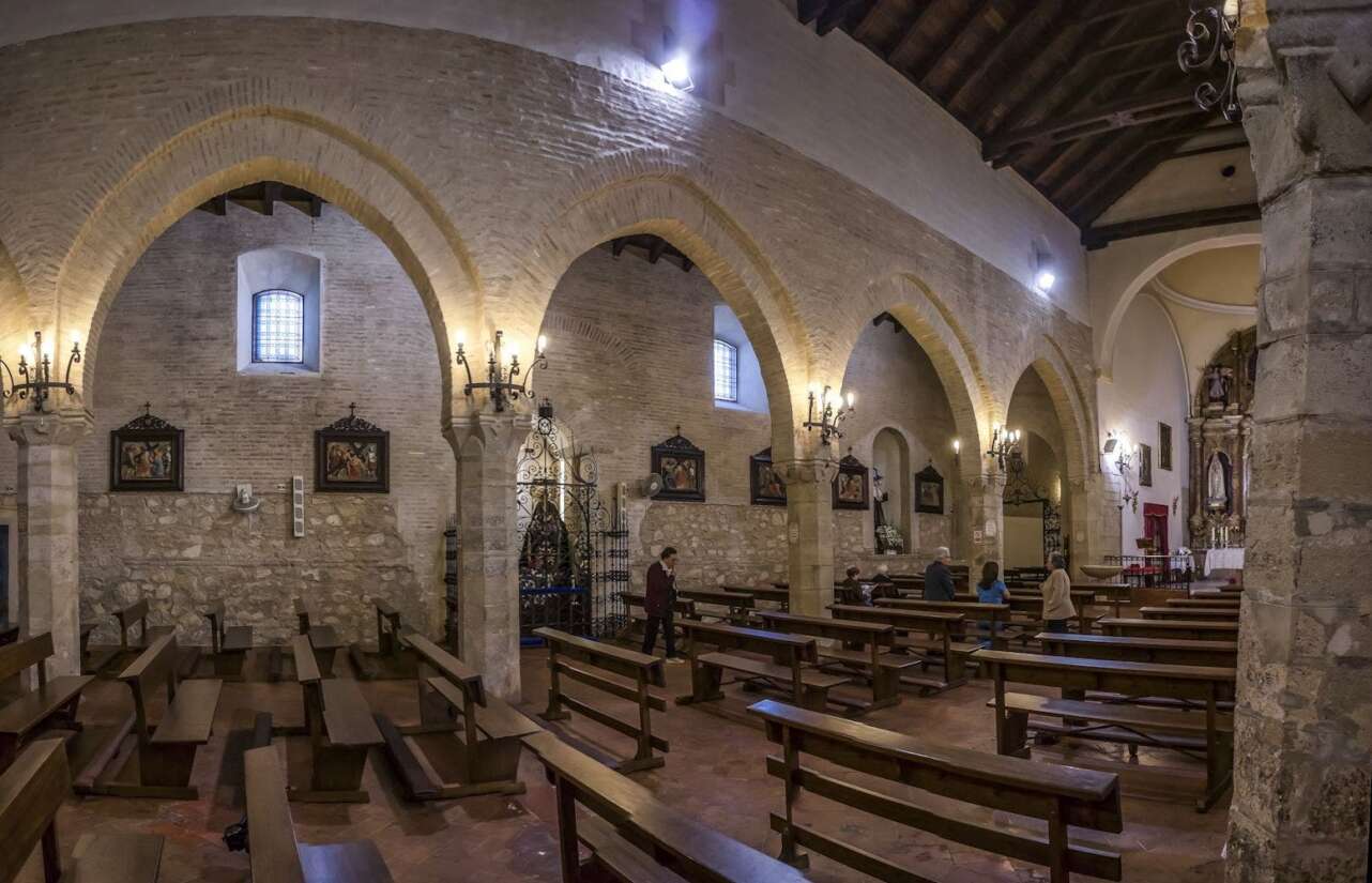 Interior de Parroquia de Sant Mateo