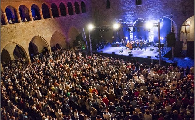 El castillo de Mora de Rubielos en una edición anterior del festival. Foto Festivales de los Castillos de Aragón.