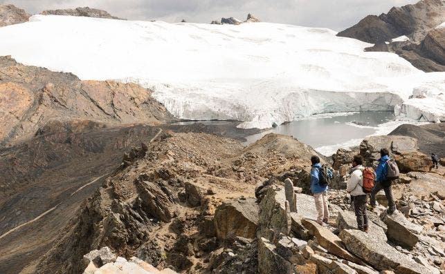 El glaciar Pastoruri se ha reducido a la mitad en dos dÃ©cadas.