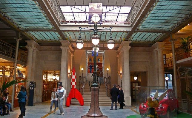 El Museo del CoÌmic es otro ejemplo de arquitectura art nouveau. Foto VisitBrussels.