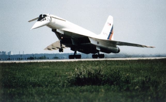 El TU144 venciÃ³ a l Concorde en la carrera supersÃ³nica