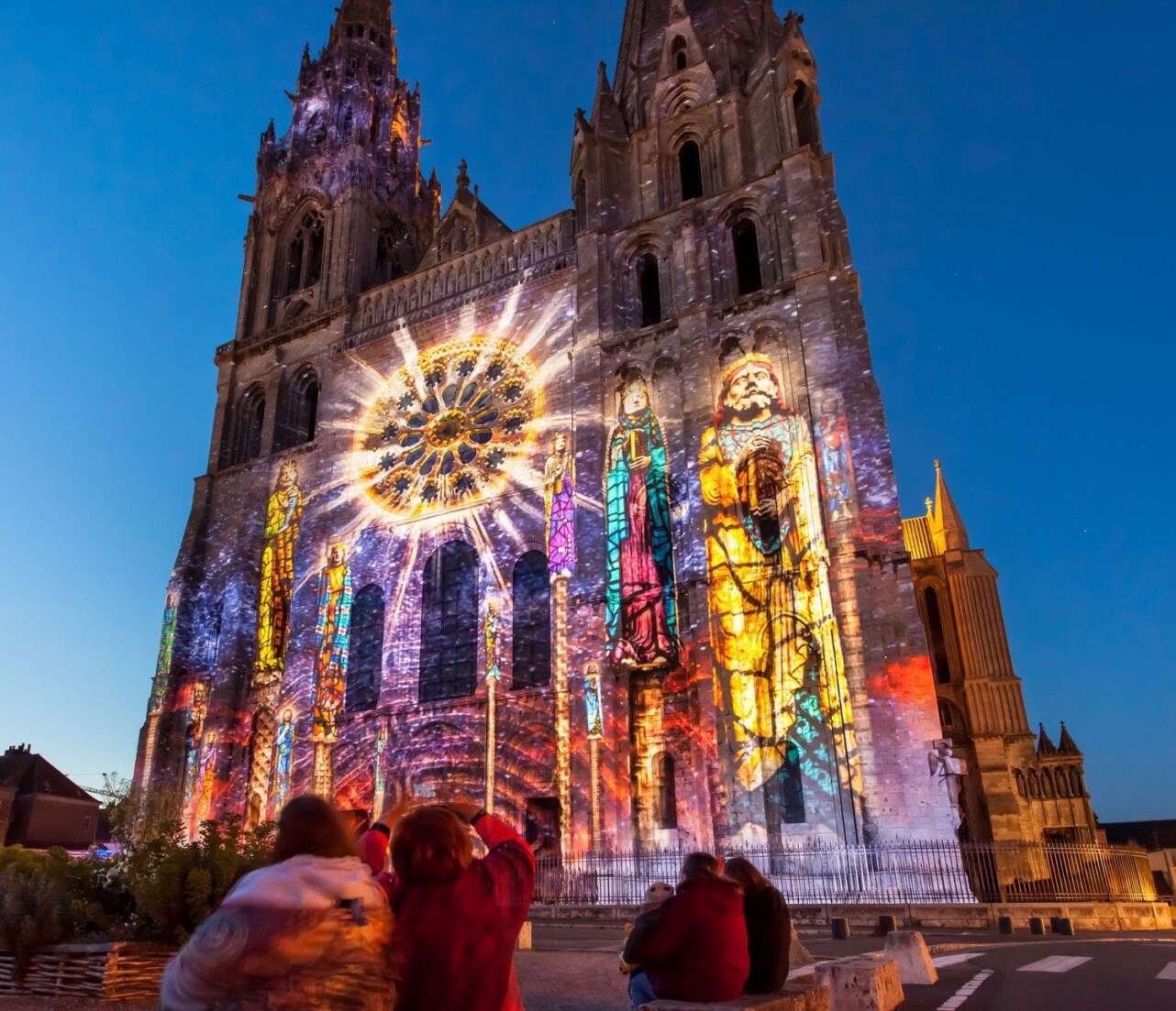 EspectÃ¡culo de luz y soniodo en la catedral de Chartres. Foto Turismo de Chartres.