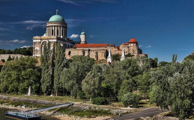 Esztergom. Foto: Peter ToÌth | Pixabay.