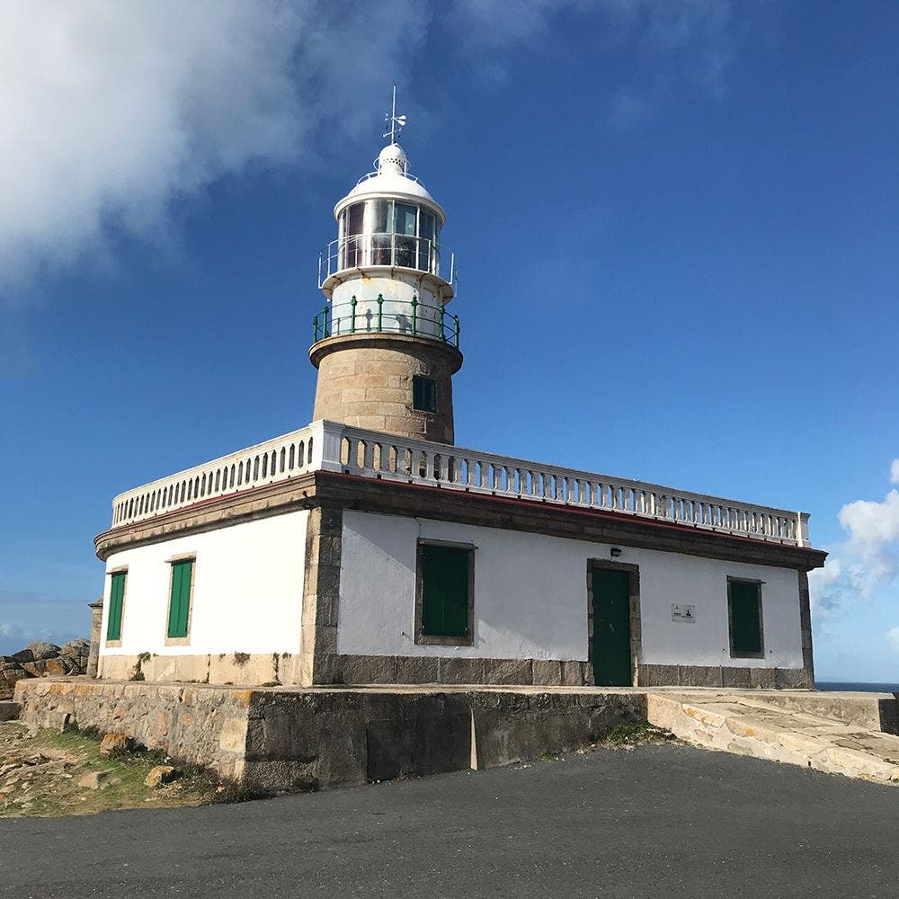 Faro de Corrubedo. Foto Ruta dos faros de Galicia.