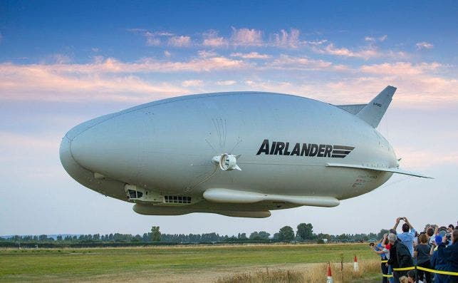 Primer vuelo de prueba del nuevo Airlander 10. Foto: Hybrid Air Vehicles