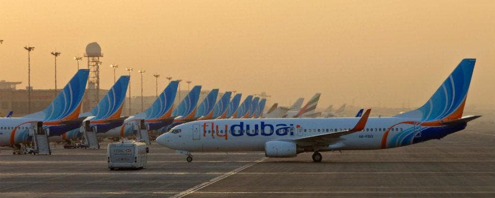 Varios aviones de la compaÃ±Ã­a 'low cost' FlyDubai, con sede en el emirato del mismo nombre 