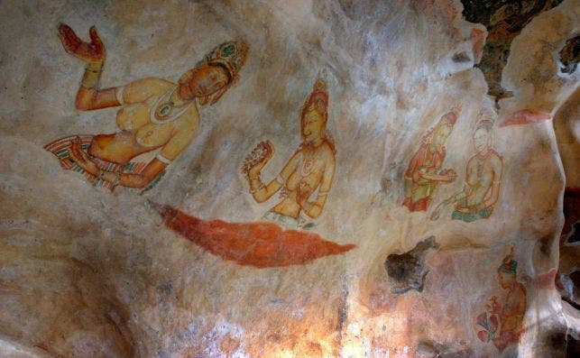 Impresionantes frescos en el complejo de Sigiriya. Foto: EFE.