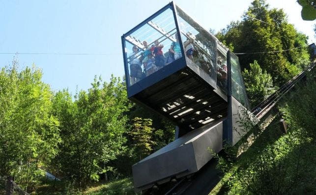 Funicular al castillo de Lubliana.