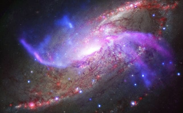 Galaxia NGC 4258, a 23 millones de aÃ±o luz, capturada por el Hubble. Foto: NASA