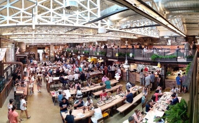 Mercado gastronÃ³mico La Galiciana en Santiago de Compostela