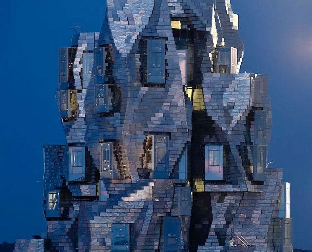 La torre de Gehry cuenta con 11.000 placas de aluminio. Foto: FundacioÌn Luma