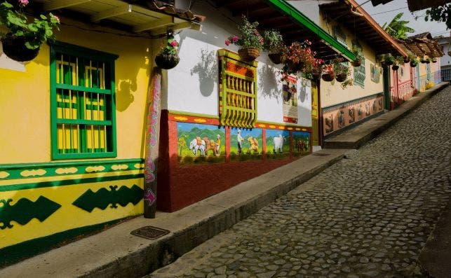 GuatapeÌ, Colombia. Foto Reiseblogger Pixabay.