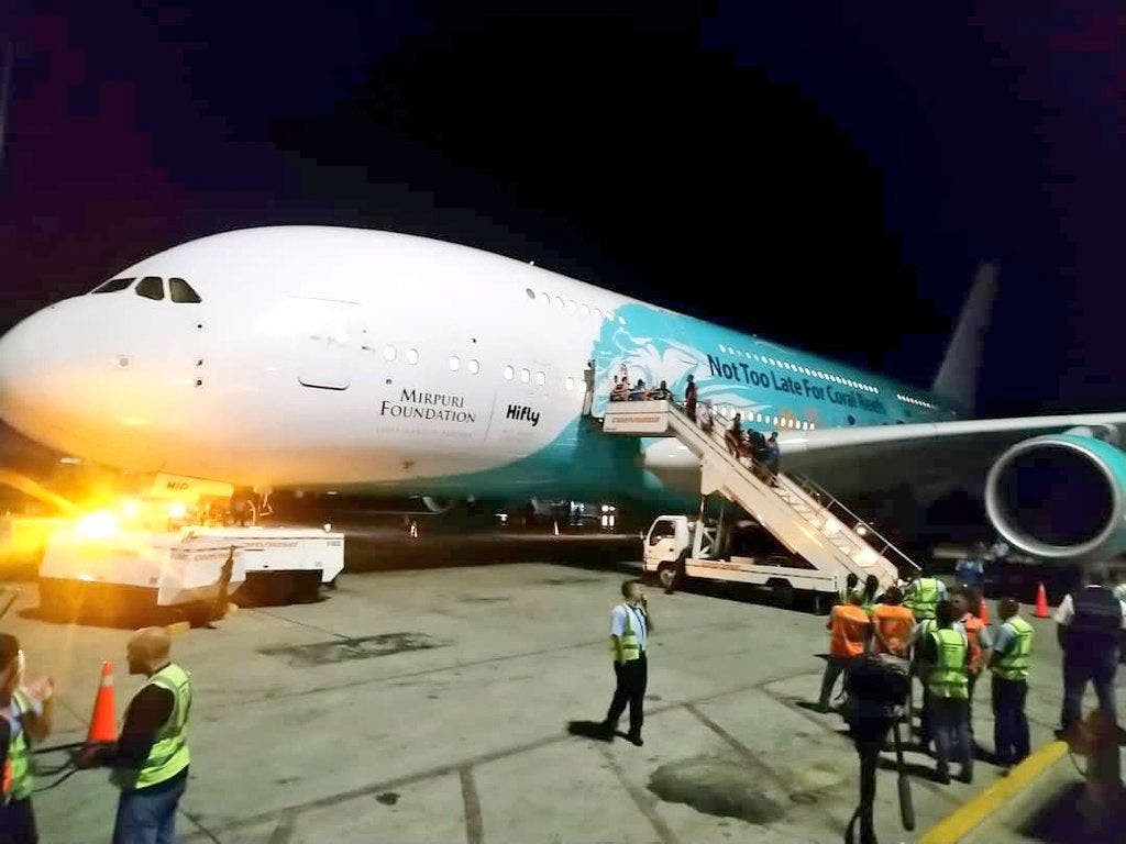 El A380 de Hi Fly en su llegada a Caracas. Foto: Twitter INAC.