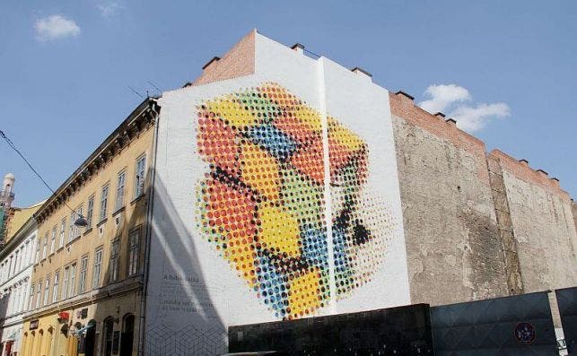 Homenaje al cubo de Rubik. Foto Budapest Flow